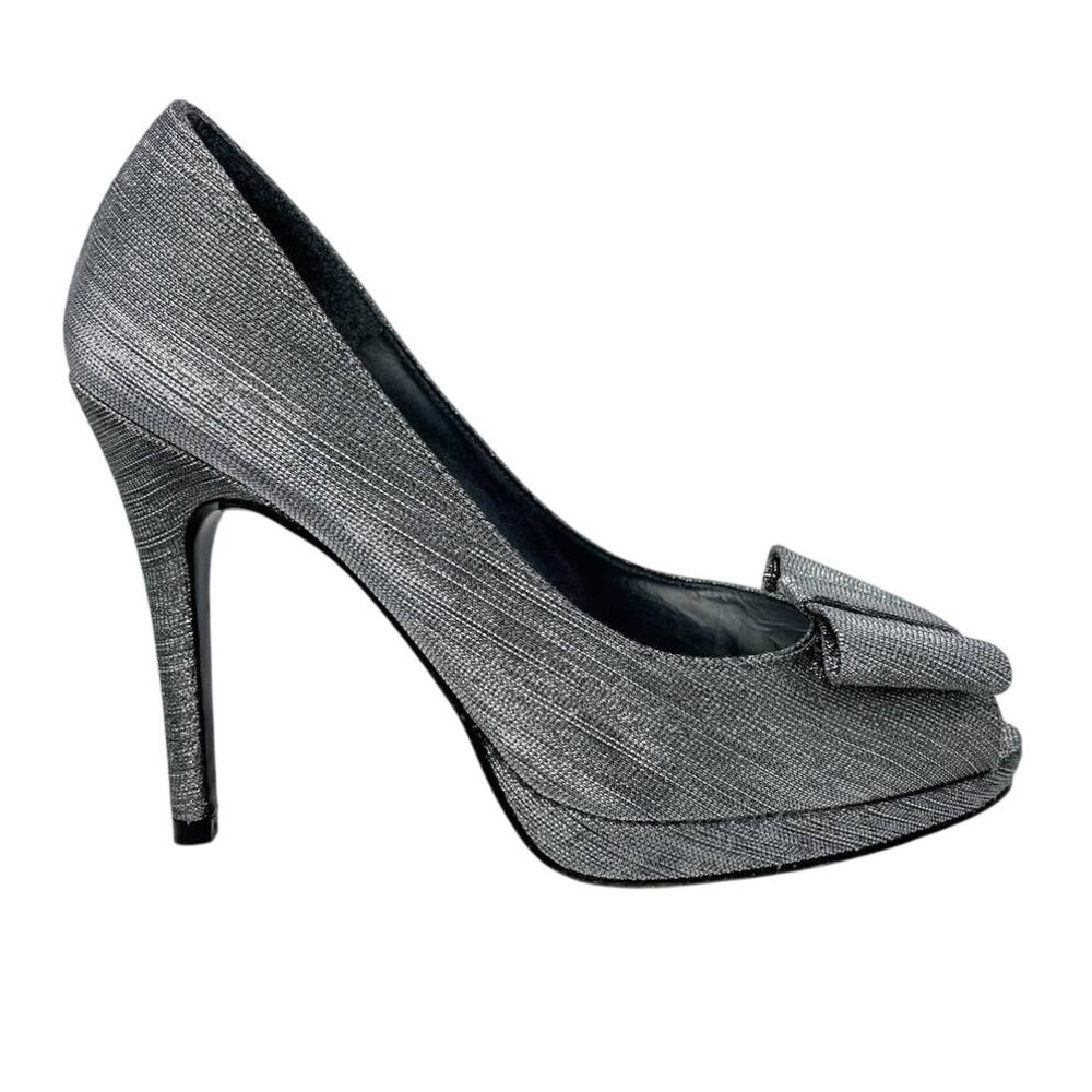 Stuart Weitzman silver pewter Bowright peep toe bow platform pumps size 8 - Picture 11 of 16